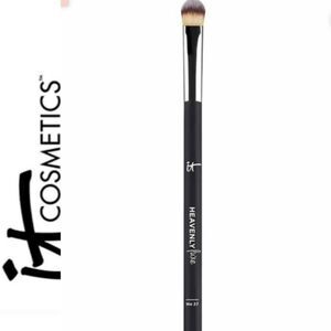 It Cosmetics Heavenly Luxe No 27 Tapered All Over Shadow Brush